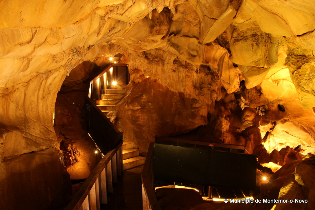 Gruta do Escoural já é visitável