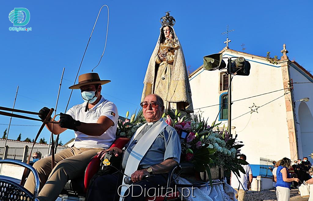Nossa senhora de Charrete pelas ruas de Sousel