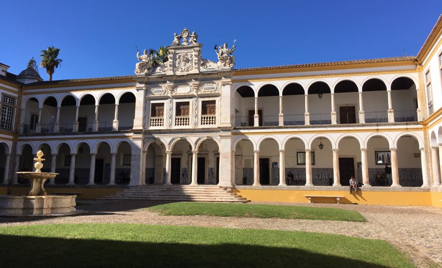 Universidade de Évora