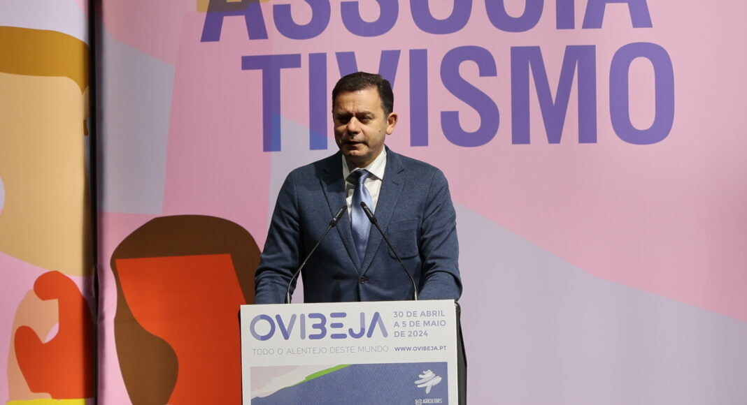 Luis Montenegro