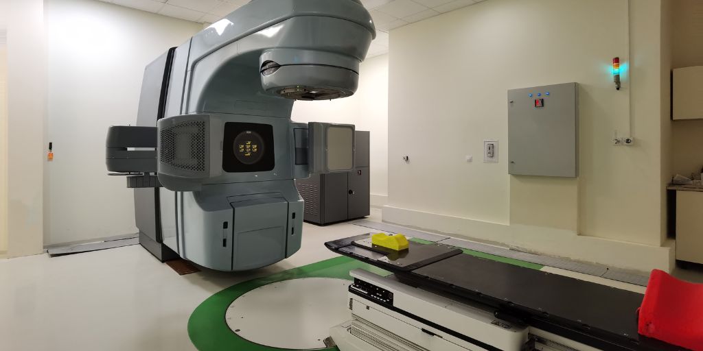 ULS do Alentejo Central lança concurso de 4,12M€ para dois aceleradores lineares para o serviço de oncologia