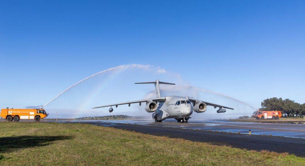 Força Aérea recebe quarta aeronave KC-390 e ‘kit’ de reabastecimento aéreo