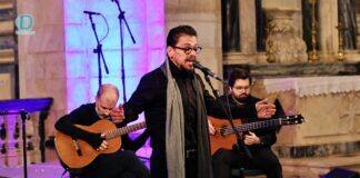 O fadista Ricardo Ribeiro disse que o seu novo álbum, “A Alma Só Está Bem Onde não Cabe”, a editar na próxima sexta-feira, é como “parte de uma canção” de si mesmo, vem da vontade de estar desperto para o mundo.
