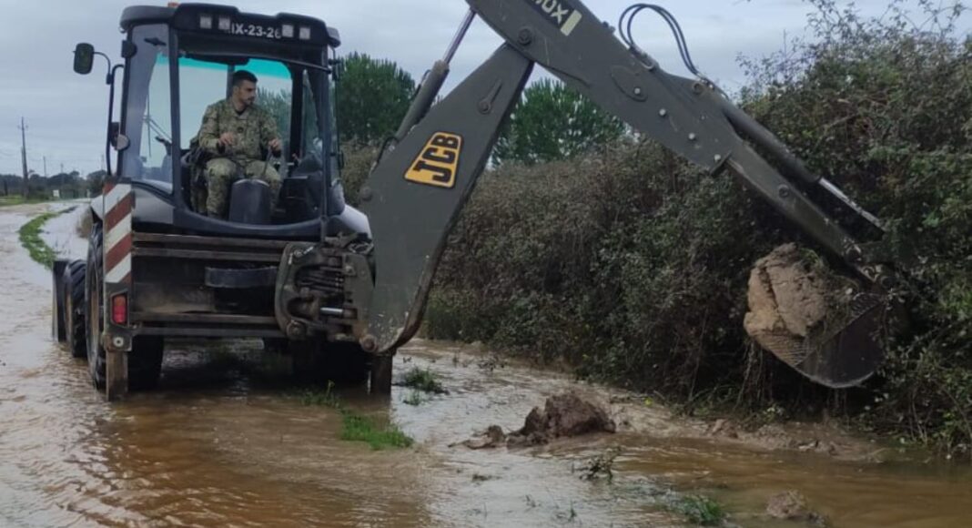 Após as cheias, Exército avança para o terreno e repõe acesso às Piçarras em Vendas Novas