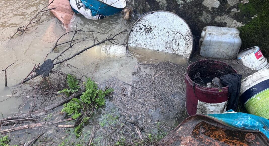 Évora: Câmara comunica às autoridades abandono de resíduos perigosos na via pública