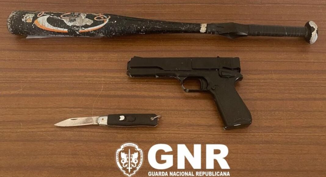 Arraiolos: GNR detém suspeito e apreende armas em caso de violência doméstica