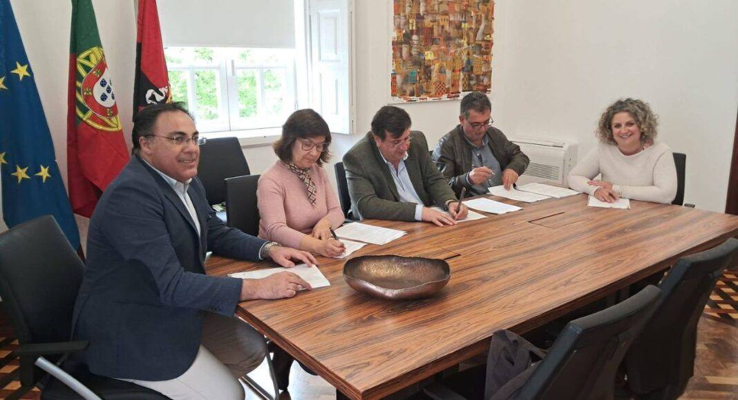 Câmara municipal de Beja e STAL assinam novo acordo coletivo