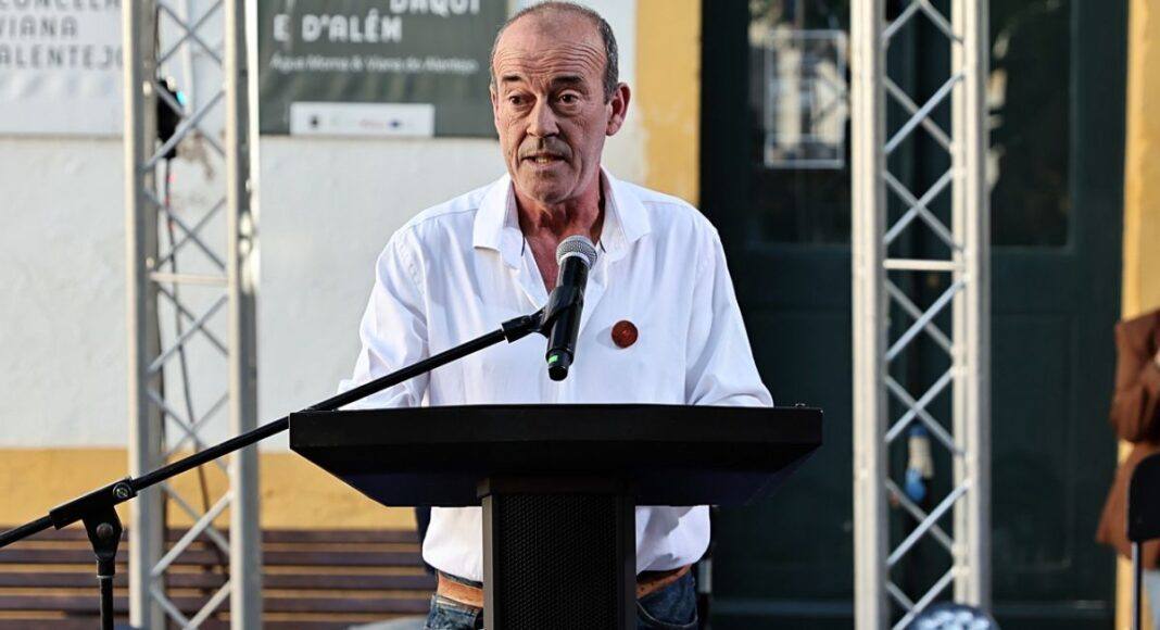 Oleiro de Viana do Alentejo alerta para necessidade de preservar tradição da olaria