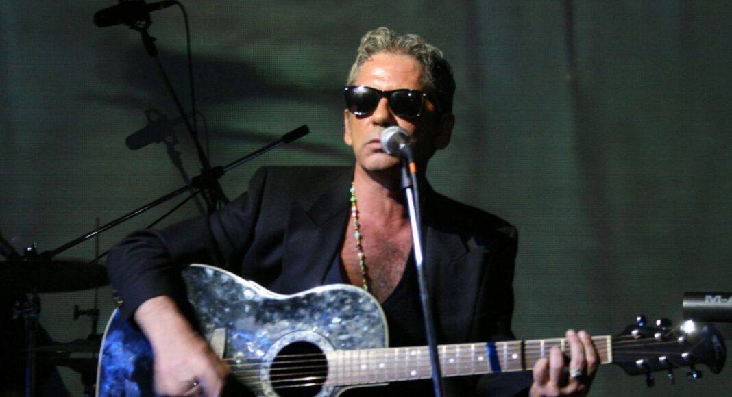 Morreu Carlos Gonçalves Pereira, vocalista dos Corpo Diplomático