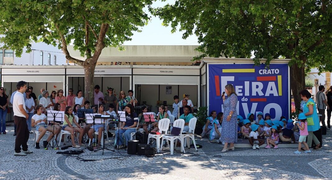 Feira do Livro do Crato abre com apelo aos jovens: “A leitura extravasa as redes sociais” (c/fotos)