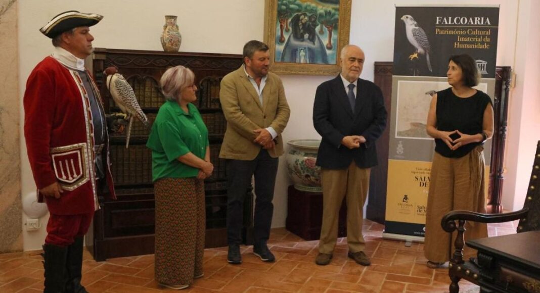 Paço Ducal de Vila Viçosa recebe lançamento de rota nacional que liga museus à falcoaria portuguesa (c/fotos)