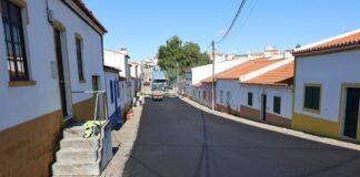 Câmara de Sousel avança com obras de alcatroamento em várias ruas da vila